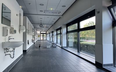Hallenbad Flur